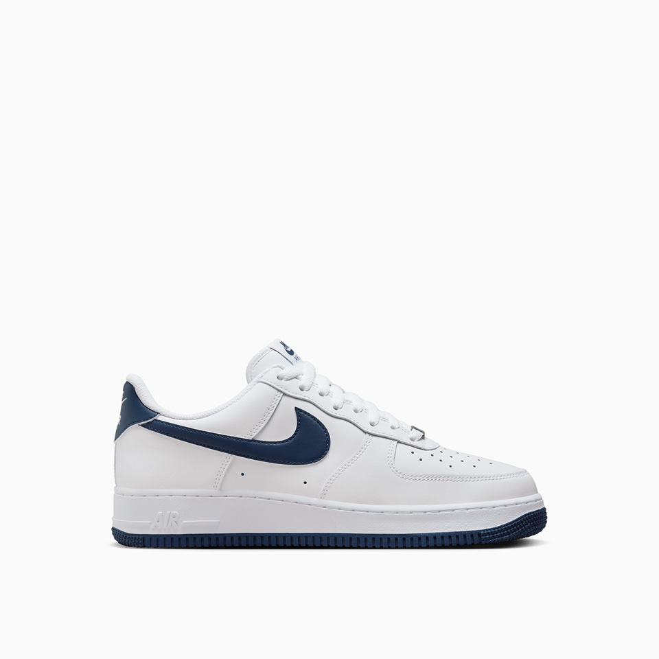 NIKE: SNEAKERS NIKE AIR FORCE 1 '07 FJ4146-104