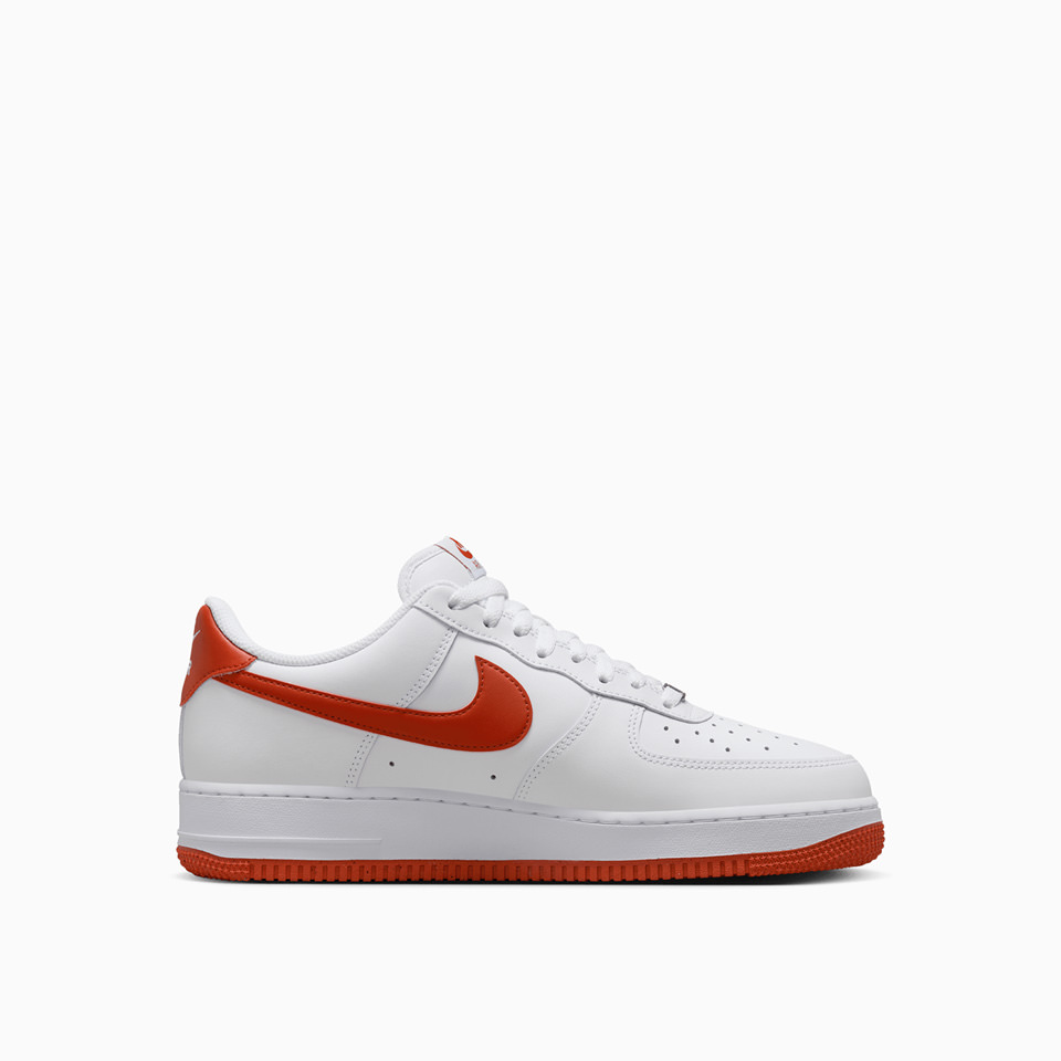 NIKE: SNEAKERS NIKE AIR FORCE 1 '07 FJ4146-106