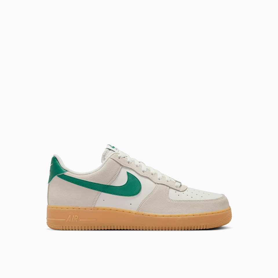 NIKE: SNEAKERS NIKE AIR FORCE 1 '07 LV8 FQ8714-001