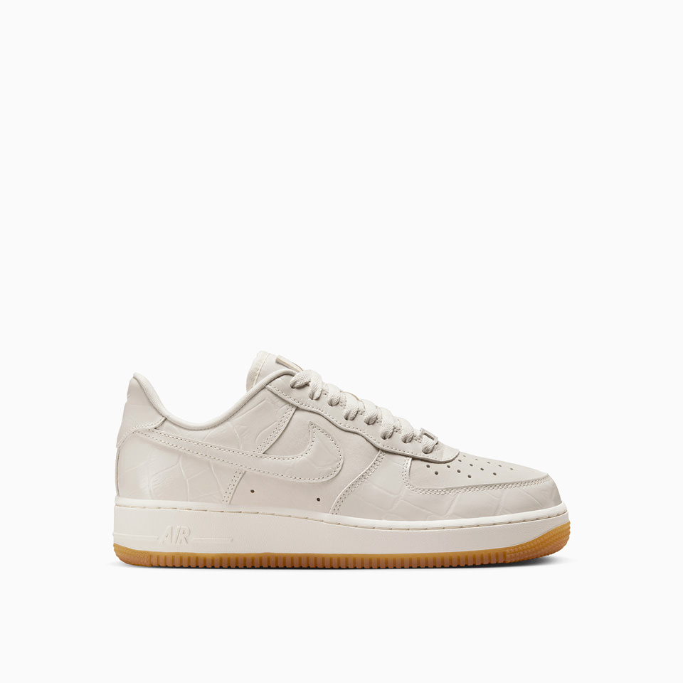 NIKE: SNEAKERS NIKE AIR FORCE 1 '07 LX (W) DZ2708-001