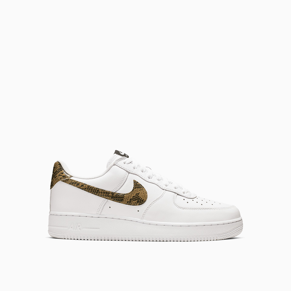 NIKE: SNEAKERS NIKE AIR FORCE 1 LOW RETRO PREMIUM AO1635-100