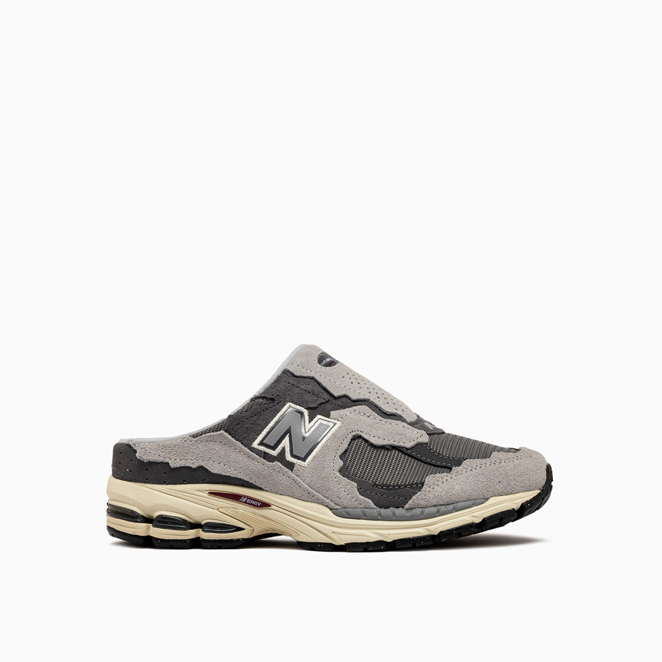 NEW BALANCE: NEW BALANCE 2002N SNEAKERS M2002NA