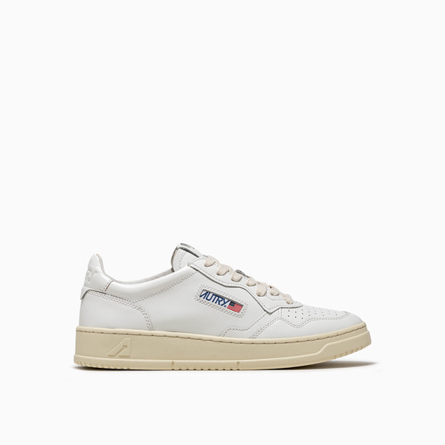 AUTRY: AUTRY MEDALIST LOW WOM SNEAKERS AULW LL15