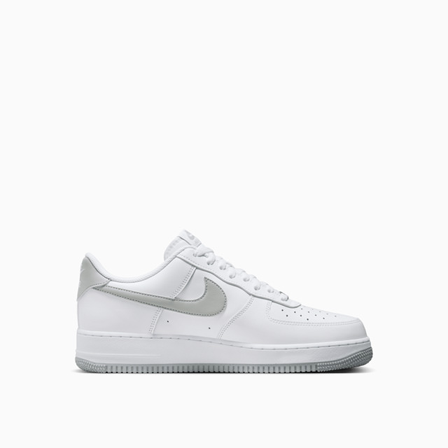 NIKE: SNEAKERS NIKE AIR FORCE 1 '07 FJ4146-100