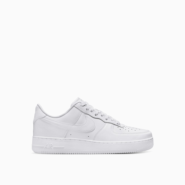 NIKE: SNEAKERS NIKE AIR FORCE 1 '07 FRESH DM0211-100