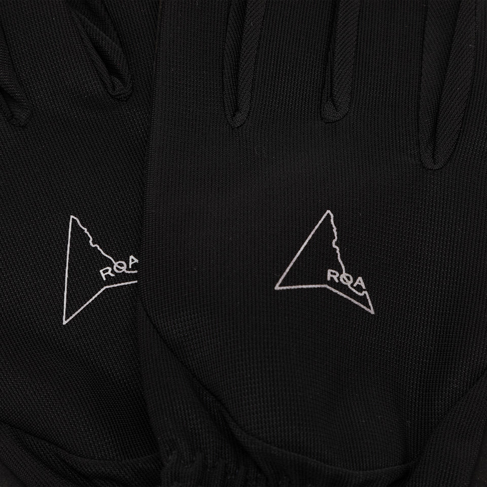 ROA: ROA GLOVES WITH LOGO