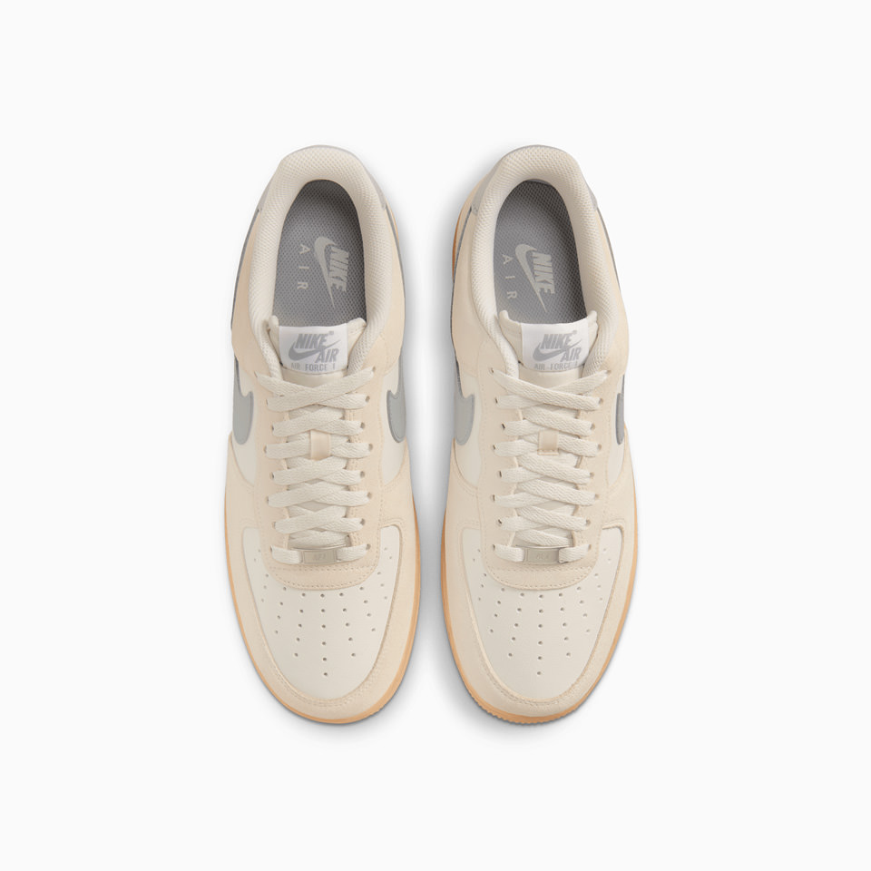 NIKE: NIKE AIR FORCE 1 '07 LV8 SNEAKERS FQ8714-002