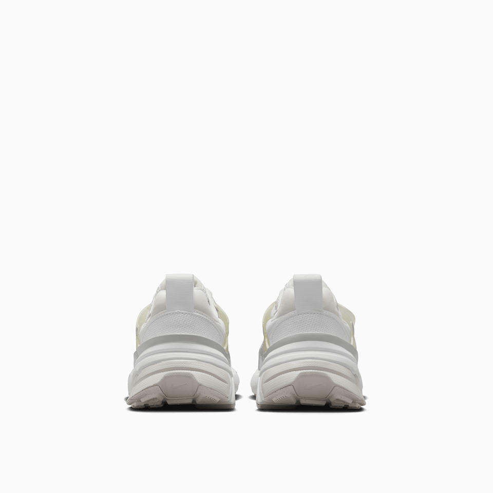 NIKE: SNEAKERS NIKE V2K RUN (W) FD0736-004