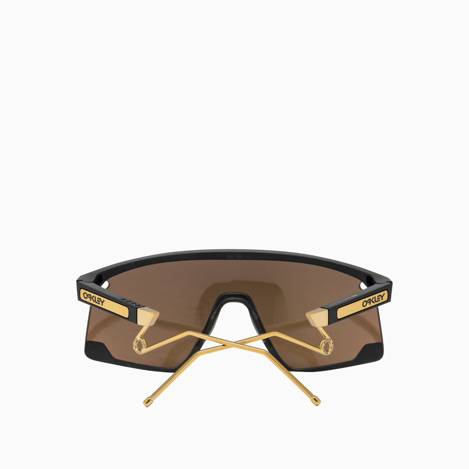 OAKLEY: OAKLEY BXTR METAL SUNGLASSES