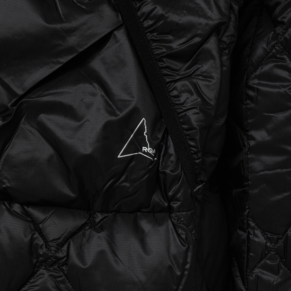 ROA: ROA LIGHT DOWN DIAMOND STITCH PUFFER JACKET