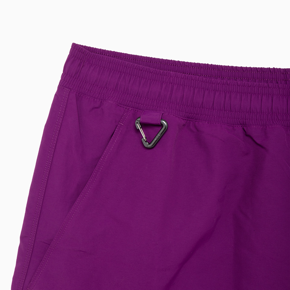 NIKE ACG: NIKE ACG RESERVOIR GOAT SHORTS FN2472-505