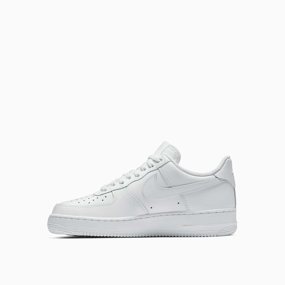 NIKE: SNEAKERS NIKE AIR FORCE 1 07 DD8959-100