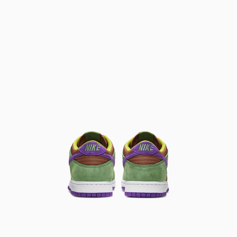 NIKE: NIKE DUNK LOW SP 'VENEER' SNEAKERS DA1469-200