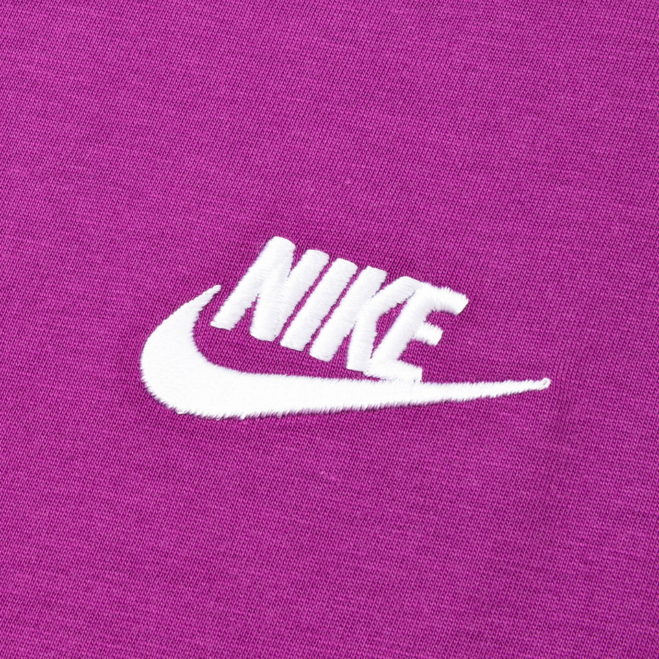 NIKE: NIKE NSW CLAUB T-SHIRT AR4997-504